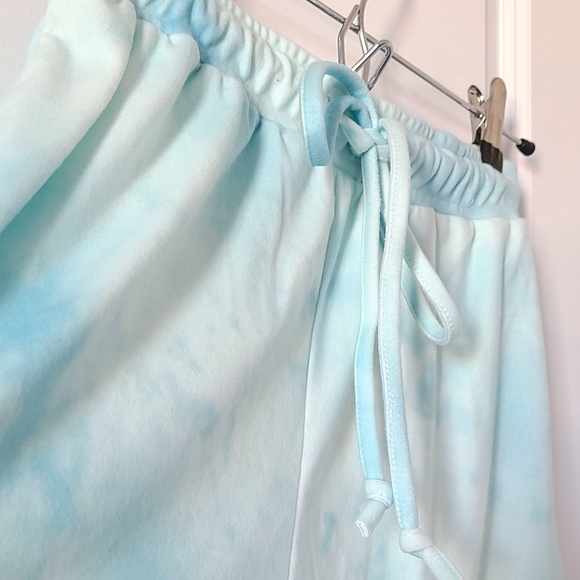 Soft and cozy PJs - Picture 5 of 6